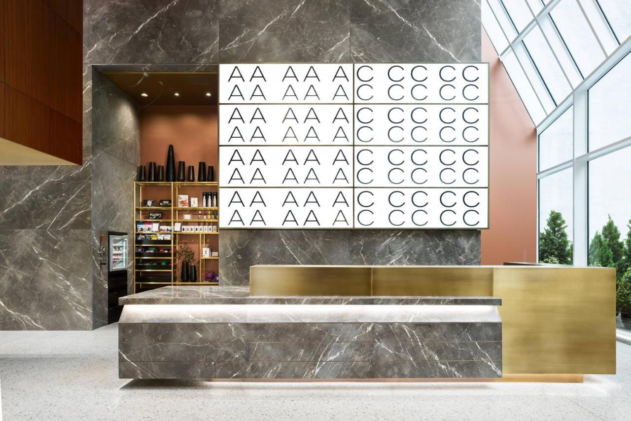 Ac Hotel By Marriott New York Times Square Екстер'єр фото