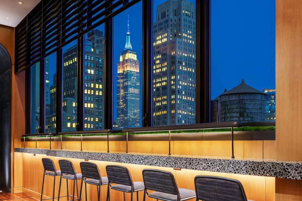 Ac Hotel By Marriott New York Times Square Екстер'єр фото
