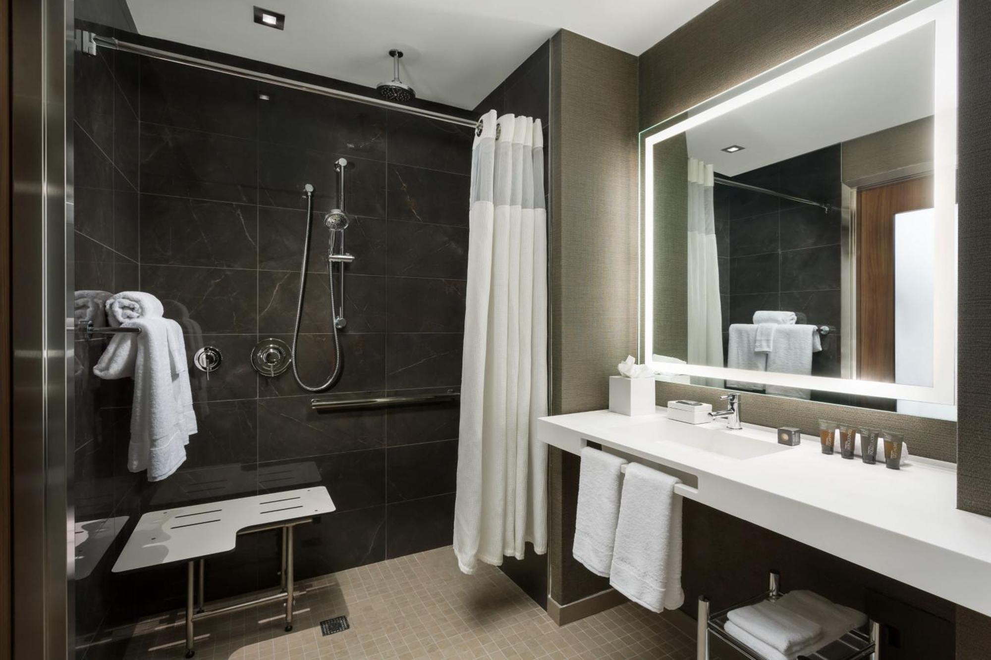 Ac Hotel By Marriott New York Times Square Екстер'єр фото
